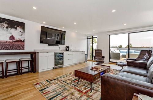 Highland House | Brand New $2m LoHi Masterpiece-Walk to Everything: 4 bdrms/4 bthrms + 2 foldouts