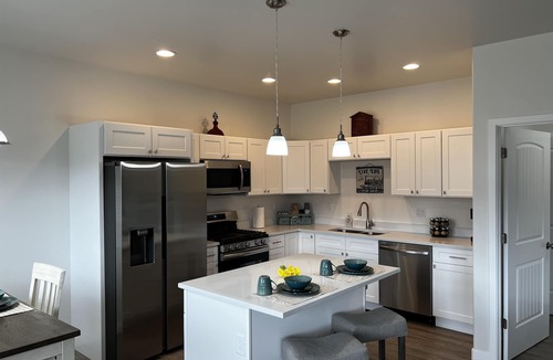 Montrose House | Brand NEW home! The Colorado House! Perfect for all 4 seasons!