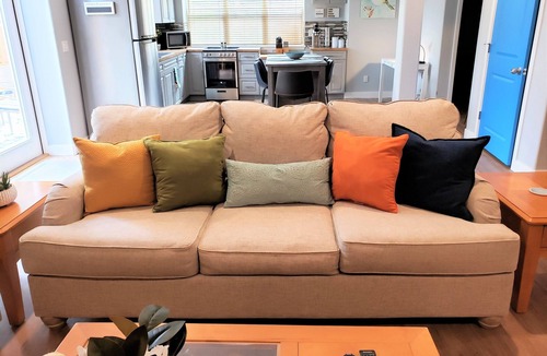 Perry Park Apartment | BRAND NEW! Luxury Modern Apartment near World Class Golf, Hiking and Cycling