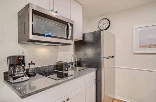 Harvey Park South Condo | BRAND NEW SW Denver Guest Suite I Easy Highway acc