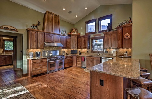 Braddock Hill House | Breck Mtn Home w/Hot Tub & Game Room!