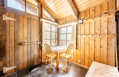 Blue River House | Brecken Haus