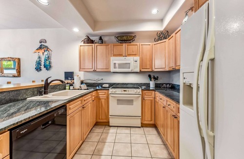 Warrior's Mark Condo | Breckenridge Condo with Hot Tub Access