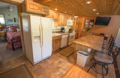 Glenwood Springs Apartment | Brettelberg Slopeside Condos E9