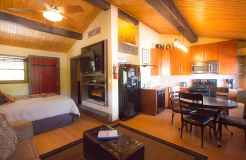 Glenwood Springs Apartment | Brettelberg Slopeside Condos A8