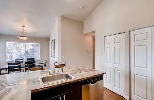 Greenwood Village Apartment | Bridgwater 2 Bdrm in heart of DTC