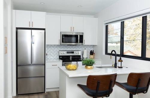 Berkeley Apartment | Bright and Airy Loft - Easy access to Mtns and Denver