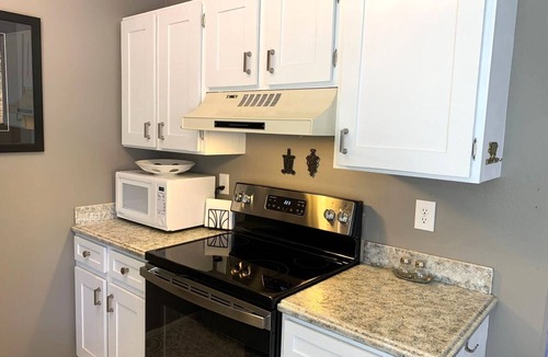 Fort Collins Condo | Bright and Cozy Extended Stay Townhome!