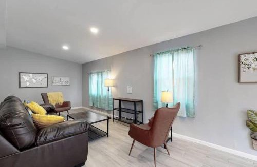 Dupont House | Bright basement unit with large yard and sunroom