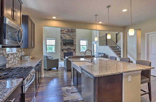 Brighton House | Brighton Family Home ~ 20 Mi to Dtwn Denver!