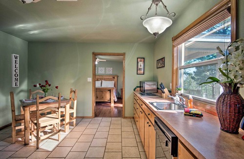 Broken Bow Cottage | Broken Bow Cottage w/Deck, Hot Tub & Fire Pit!