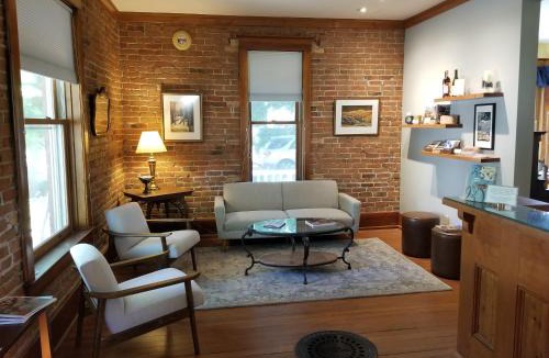Paonia Bed & Breakfast | Bross Hotel B & B