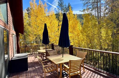 Keystone House | Bryant Home 1826 by SummitCove Lodging