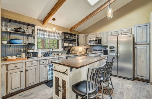 Monument House | Buckskin Hideaway