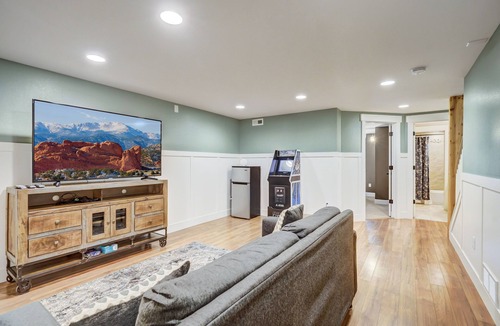 Monument House | Buckskin Hideaway