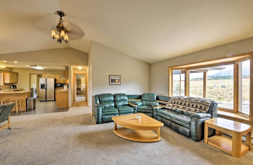 Buena Vista House | Buena Vista Home w/Stunning Views on ~ 7 Acres!