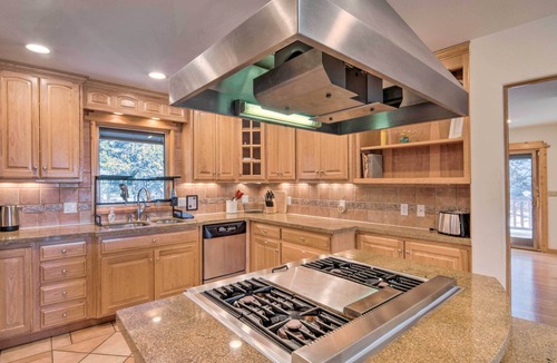 Buena Vista House | Buena Vista Oasis w/Mtn Views, 3 Mi to Dtwn!