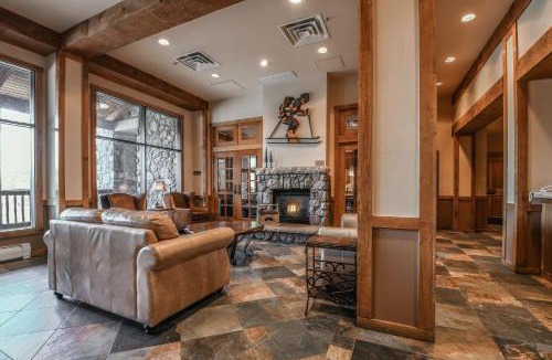 River Run House | Buffalo Lodge 8411 by SummitCove Lodging