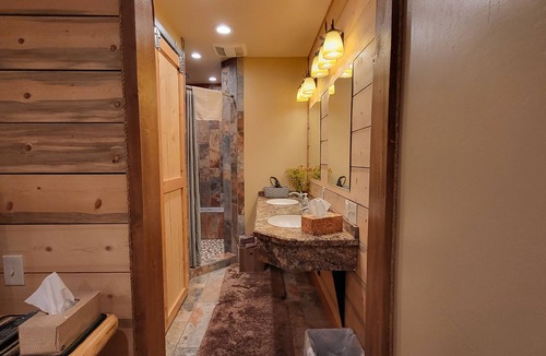 Buena Vista Bed & Breakfast | Buffalo Peaks B&B