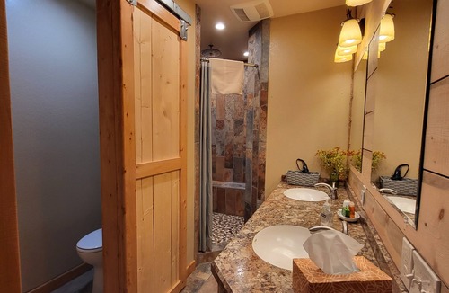 Buena Vista Bed & Breakfast | Buffalo Peaks B&B