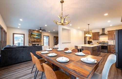 Grand Elk Ranch House | Buffalo Run- Luxury home, dog OK, HOT TUB, near WP