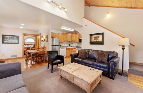 Fall River Estates Condo | Bugle Pointe A08 River View!