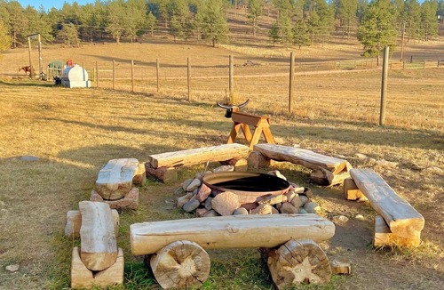 Lake George Cabin | Bunkhouse East Cabin