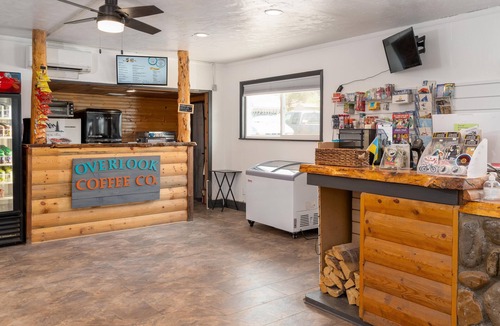 Buena Vista RV Rental | BV Overlook Camp & Lodging