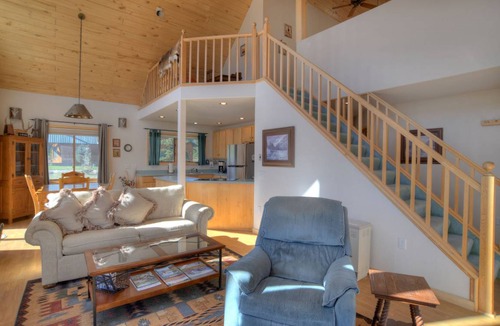 South Fork Cabin | Cabin ∙ 2 bedrooms ∙ 4 guests