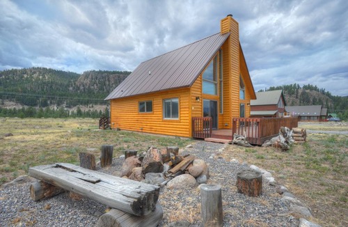 South Fork Cabin | Cabin ∙ 2 bedrooms ∙ 4 guests