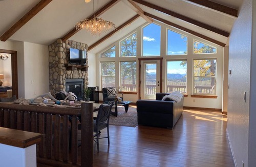Hartsel Cabin | Cabin ∙ 3 bedrooms ∙ 8 guests