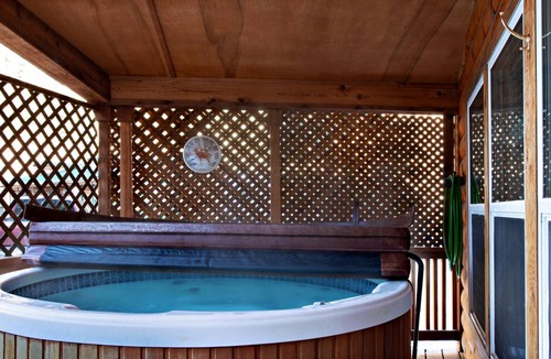 South Fork Cabin | Cabin ∙ 3 bedrooms ∙ 8 guests