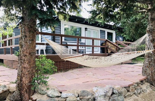 Black Hawk Cabin | Cabin at Pickle Gulch- a charming cabin with mountain views.