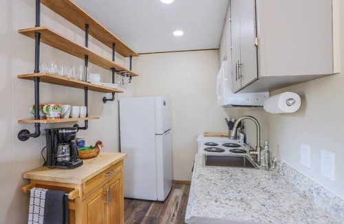 Twin Lakes Cabin | Cabin Compound | Lake + Alpine Lookout | Fast Wifi