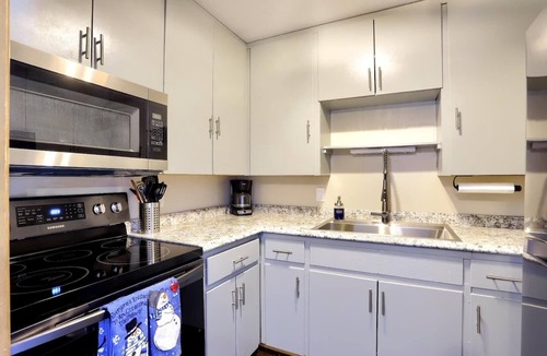 Twin Lakes Cabin | Cabin Compound | Lake + Alpine Lookout | Fast Wifi