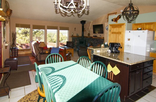 Florissant House | Cabin, Dog Friendly, Hot Tub, Views, 6 acres, Wheelchair Accessible