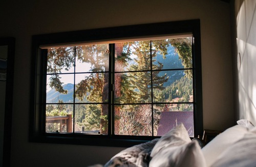 Green Mountain Falls Cabin | Cabin in the Pines, Artfully Renovated - Great Views - Quaint Green Mtn Falls.