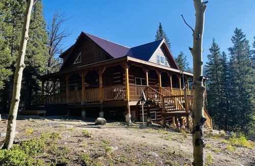 Alma Cabin | Cabin near Breckenridge perfect for families w/Large deck and amazing views!