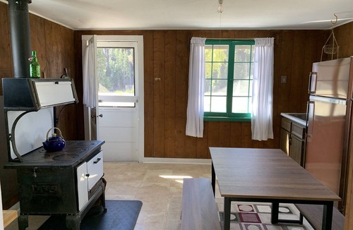 Creede Cabin | Cabin on the Rio Grande River with private fishing right outside your door
