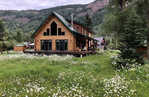 Antonito Cabin | Cabin or Guest Loft & Cabin -Southern CO Paradise -Escape the Crowds!
