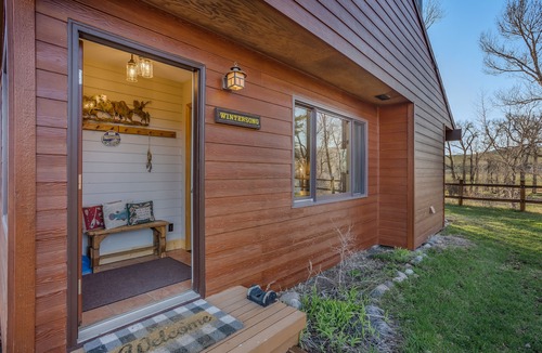 Clark Cabin | Cabin with full kitchen near lakes, mountains, trails, and horses!