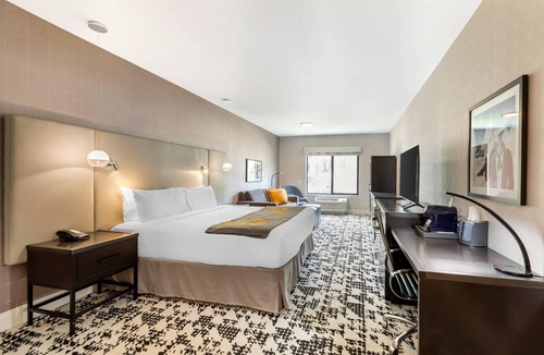 Copper Mountain Village Hotel | Cambria Hotel Copper Mountain