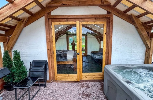 Monument Other | Camping ∙ 1 bedroom ∙ 4 guests