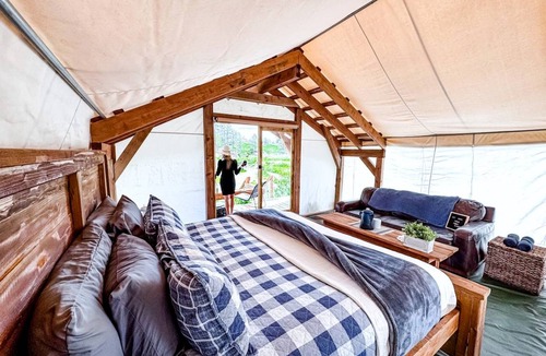 Monument Other | Camping ∙ 1 bedroom ∙ 4 guests