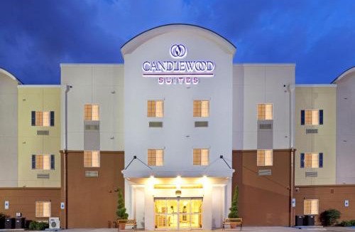 Thornton Hotel | Candlewood Suites Denver North - Thornton by IHG