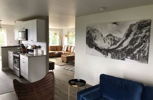 Elk Meadows Cabin | Cannon Creek Cabin - private, amazing views, with a Hot Tub and Outdoor Sauna