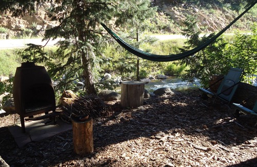 Boulder Cabin | Canyon escape - cabin studio along Boulder Creek with complete kitchen #2