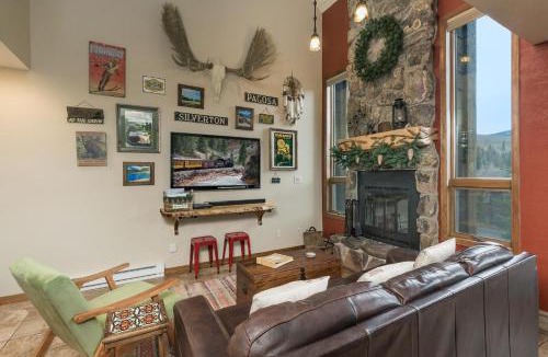 Purgatory House | Cascade Village 29
