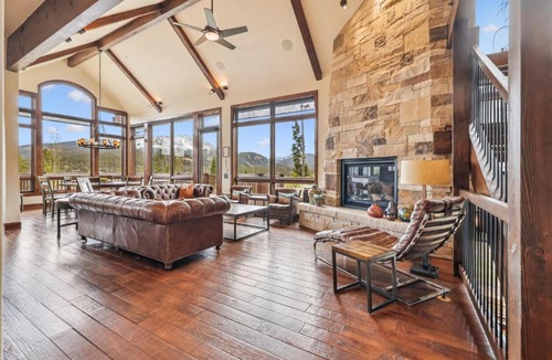 Peak 8 House | Cawha Outlook Chalet