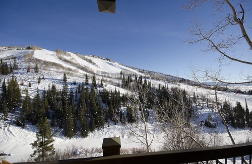 Steamboat Springs Condo | CB315 | Updated Condo | Ski In/Out | Outdoor Pool and Hot Tub | Winter Shuttle
